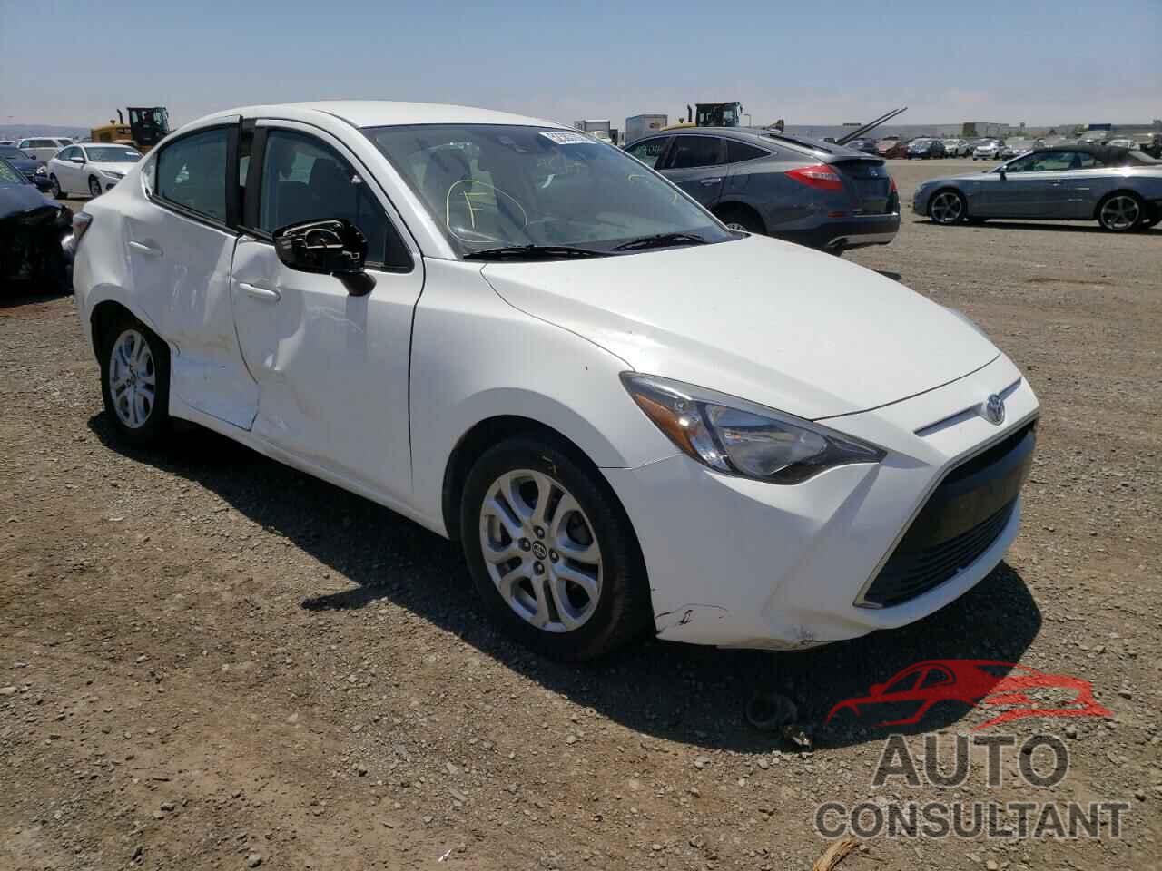 TOYOTA YARIS 2017 - 3MYDLBYV0HY156076