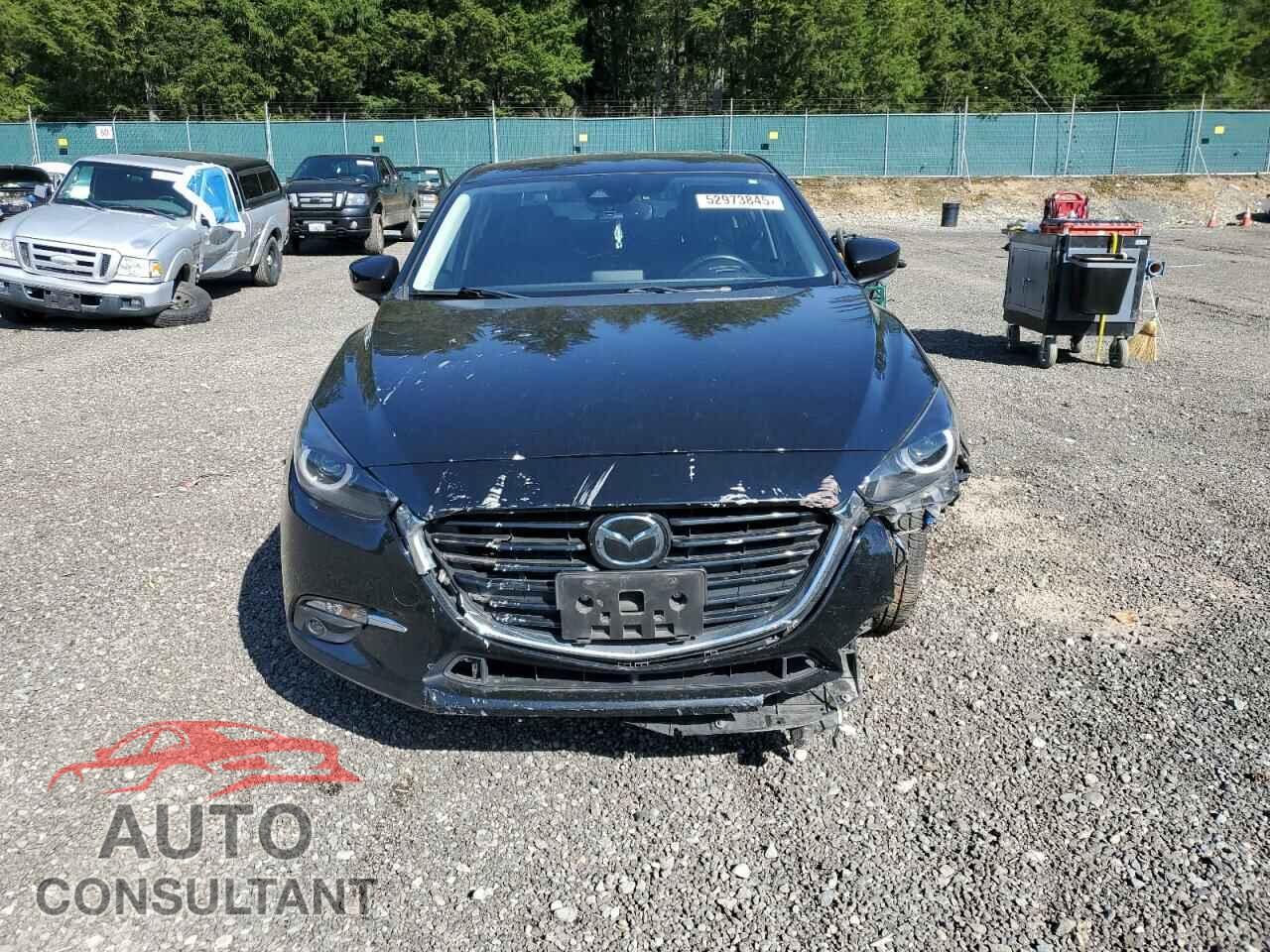 MAZDA 3 2018 - 3MZBN1W33JM190874
