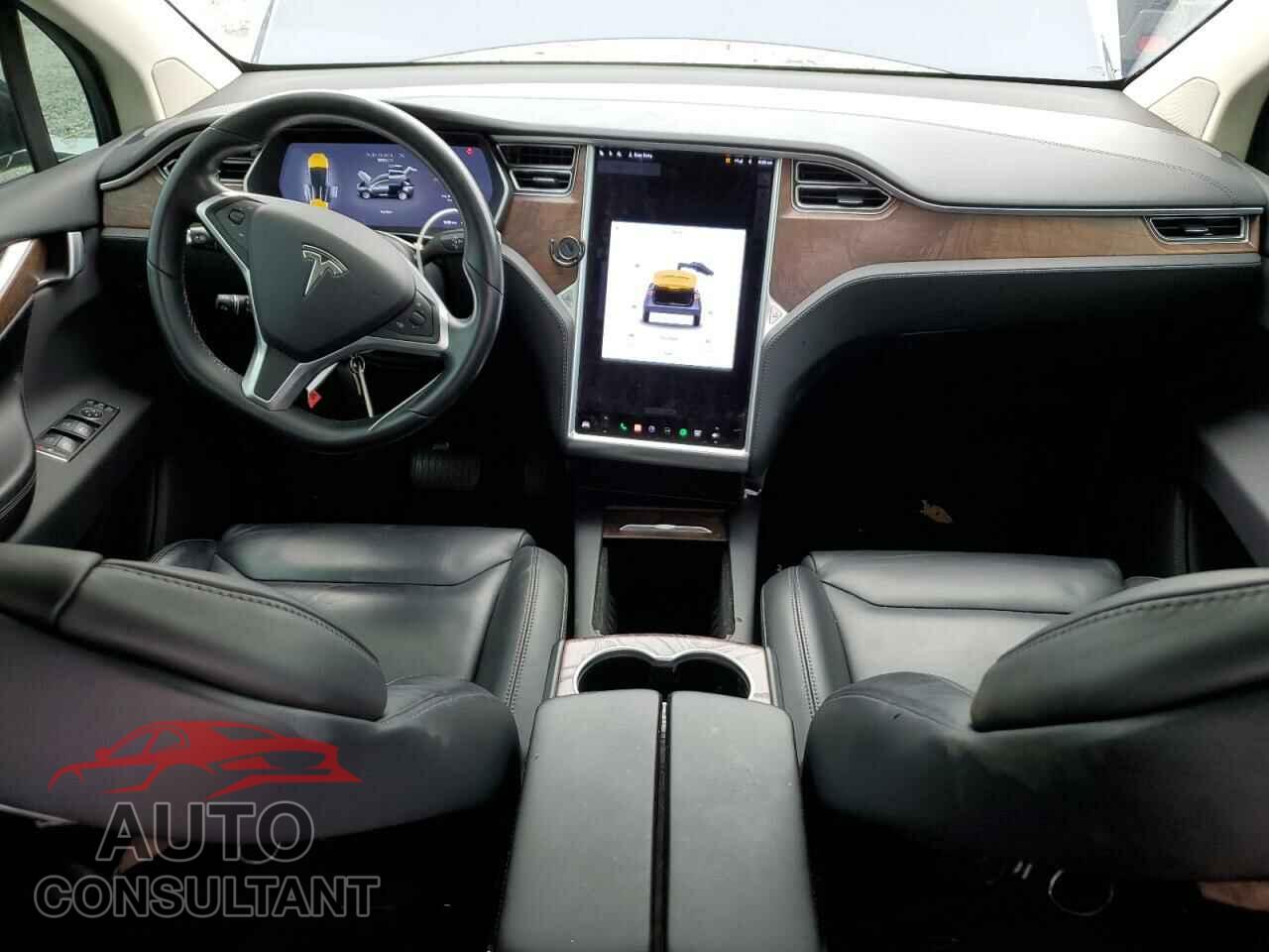 TESLA MODEL X 2016 - 5YJXCBE21GF004906