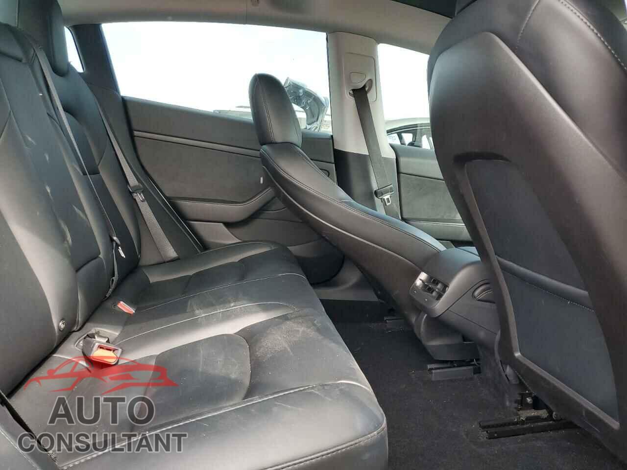 TESLA MODEL 3 2021 - 5YJ3E1EC6MF996760