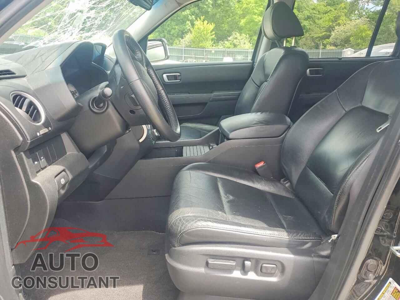 HONDA PILOT 2009 - 5FNYF389X9B021765