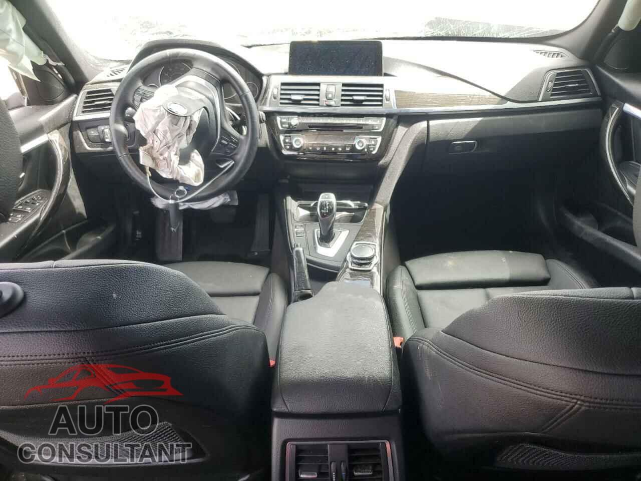 BMW 3 SERIES 2016 - WBA8E9G5XGNT82865