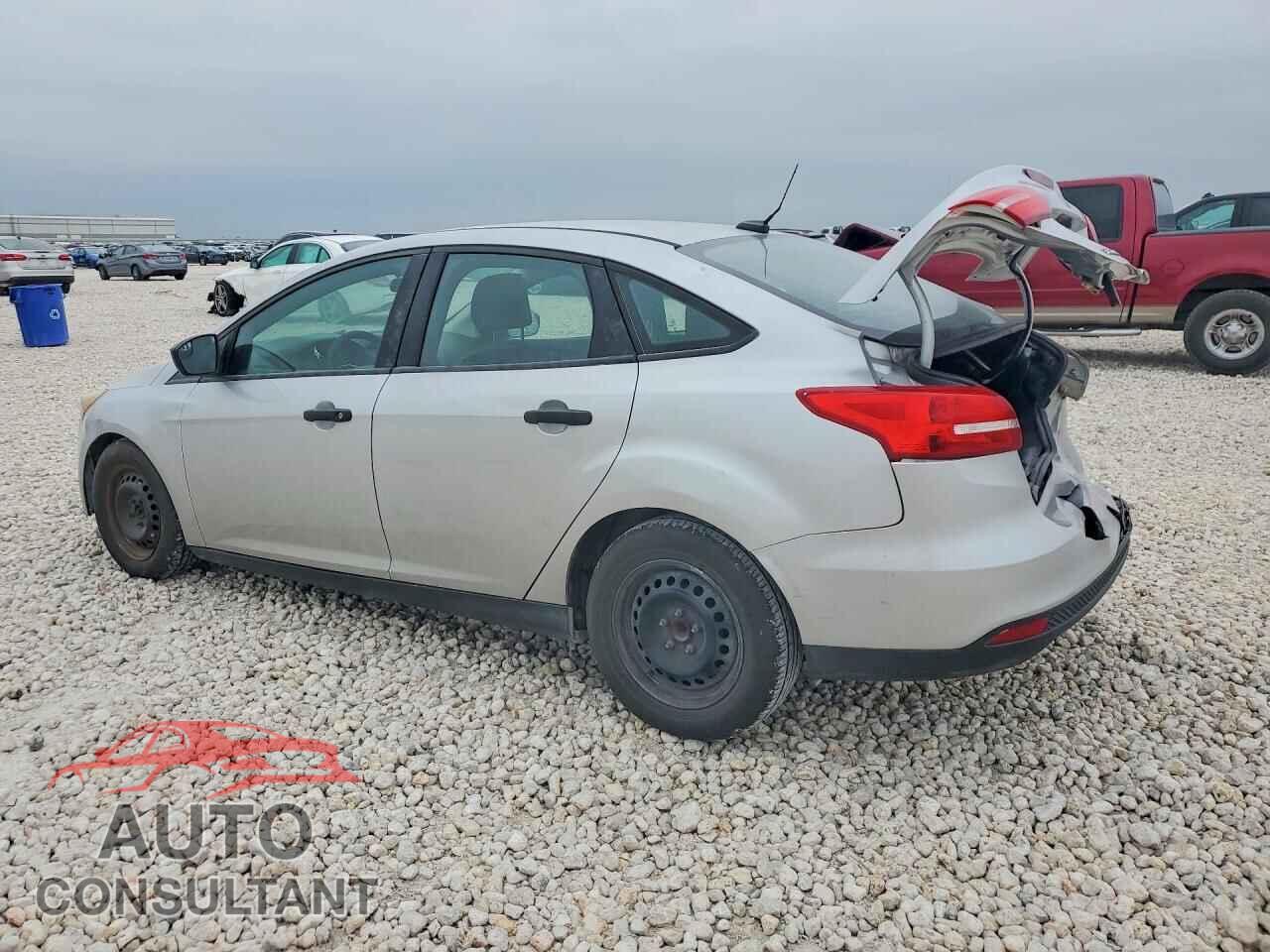 FORD FOCUS 2015 - 1FADP3E21FL255102