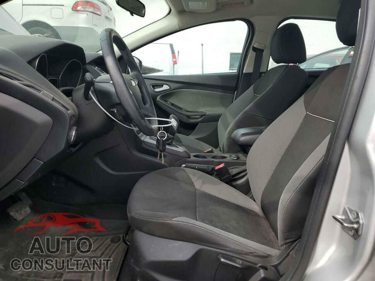 FORD FOCUS 2014 - 1FADP3F26EL427475