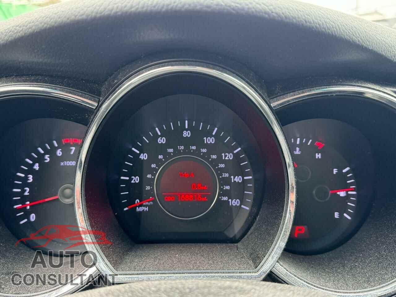 KIA OPTIMA 2011 - KNAGM4A76B5135203