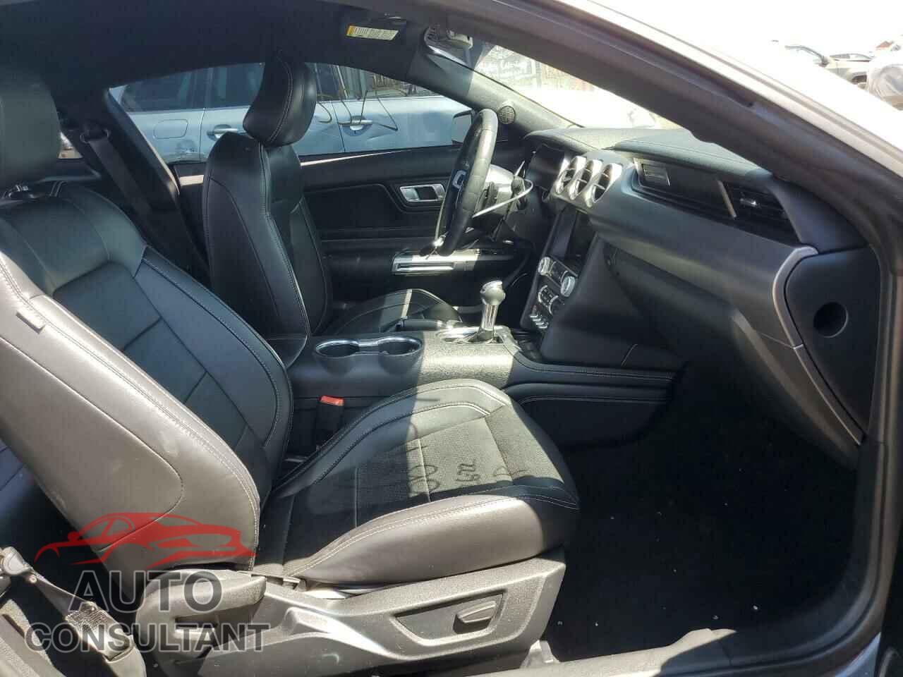 FORD MUSTANG 2021 - 1FA6P8CF1M5118058