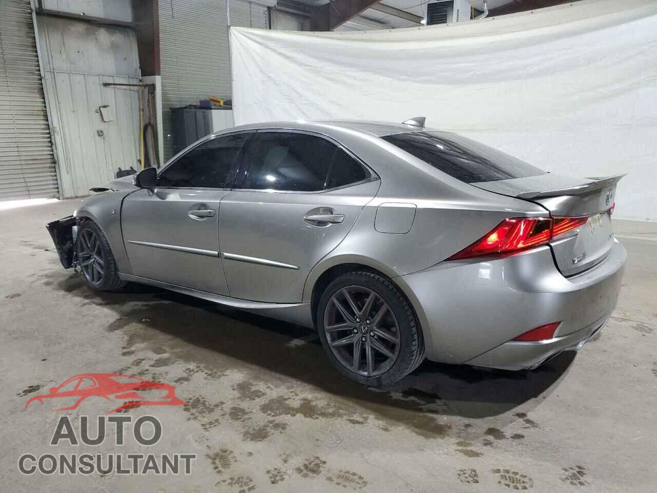 LEXUS IS 2018 - JTHC81D24J5026532