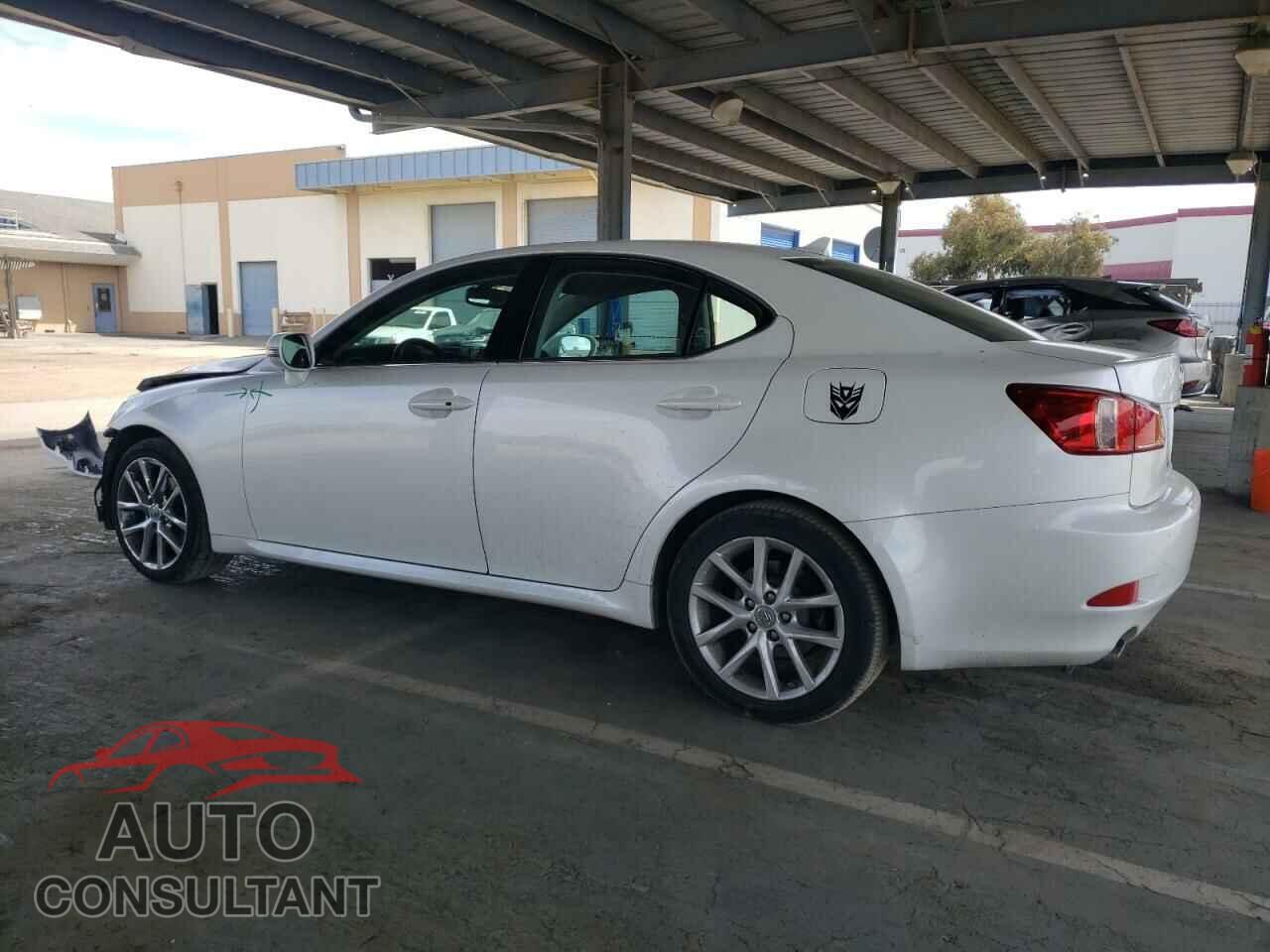 LEXUS IS 2011 - JTHBF5C23B5152876