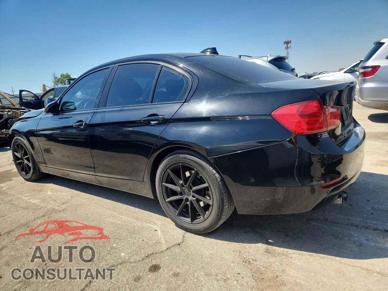 BMW 3 SERIES 2015 - WBA3C1C58FP851901