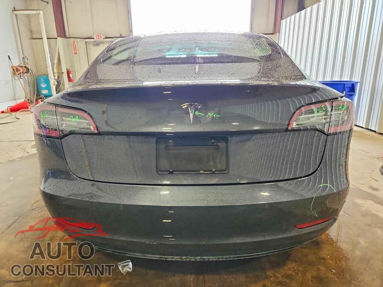 TESLA MODEL 3 2022 - 5YJ3E1EA5NF372111