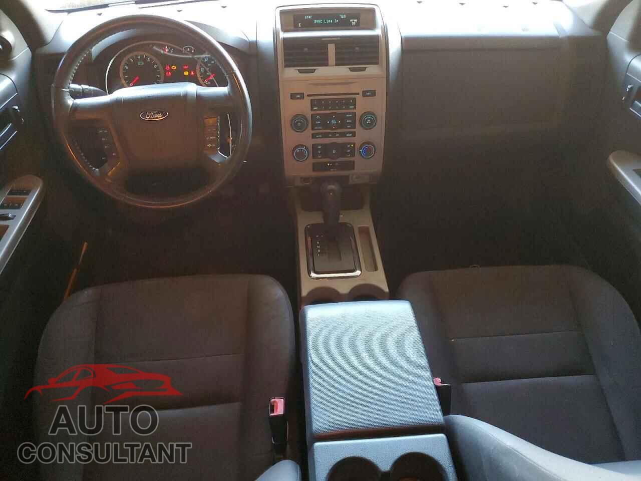 FORD ESCAPE 2010 - 1FMCU0DG7AKD40353