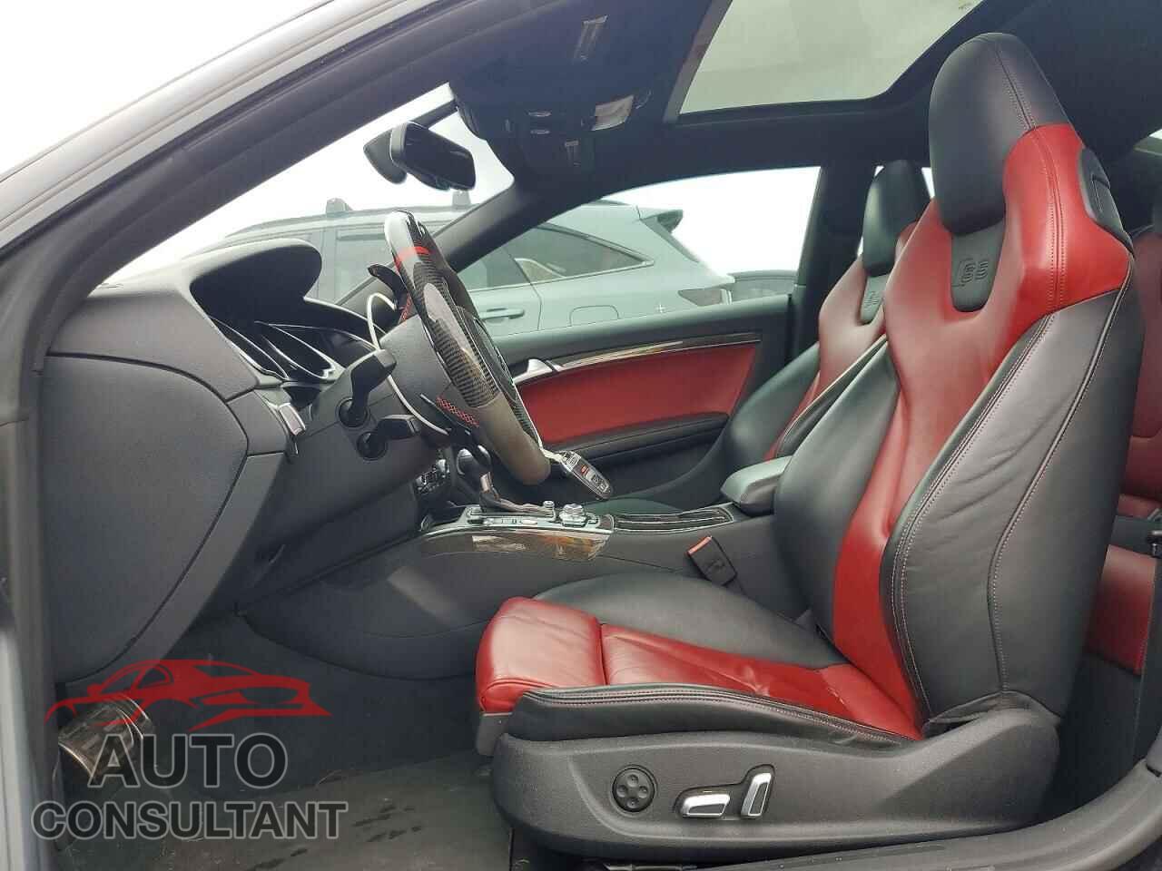 AUDI S5/RS5 2015 - WAUCGAFR4FA033166