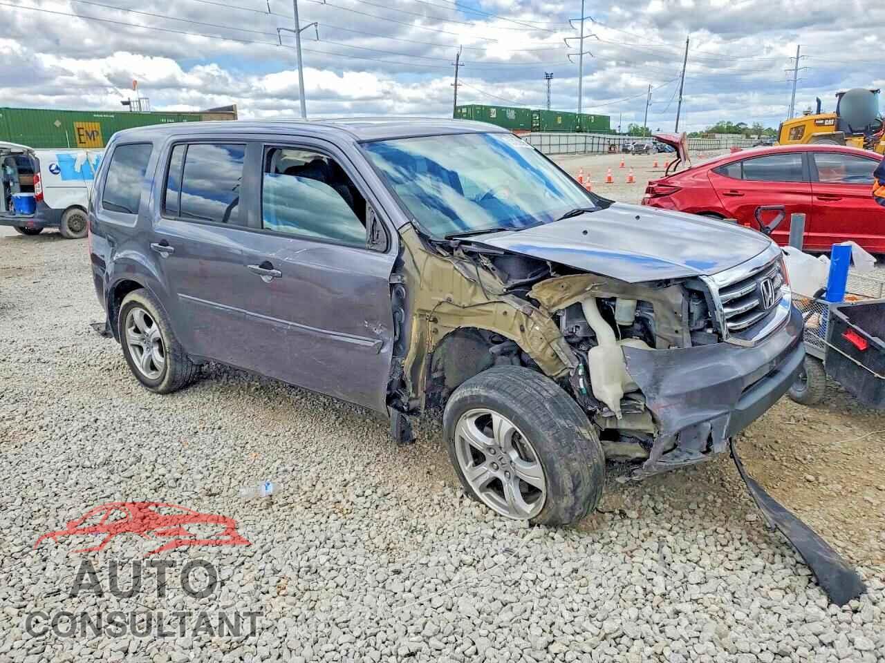 HONDA PILOT 2015 - 5FNYF4H58FB018264