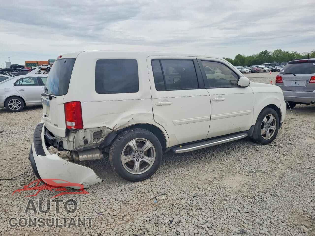 HONDA PILOT 2015 - 5FNYF4H53FB047753