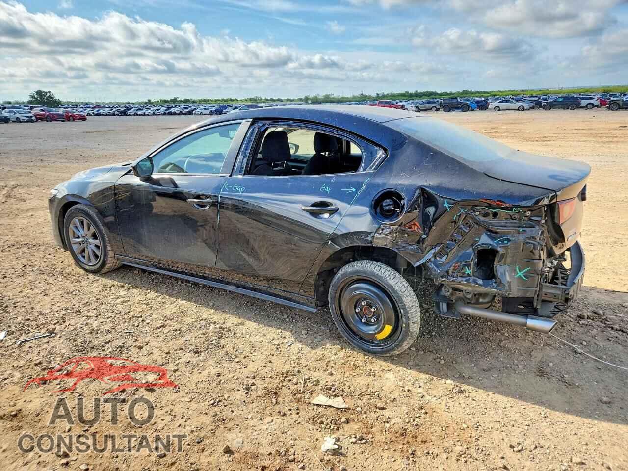 MAZDA 3 2019 - 3MZBPABL7KM110431