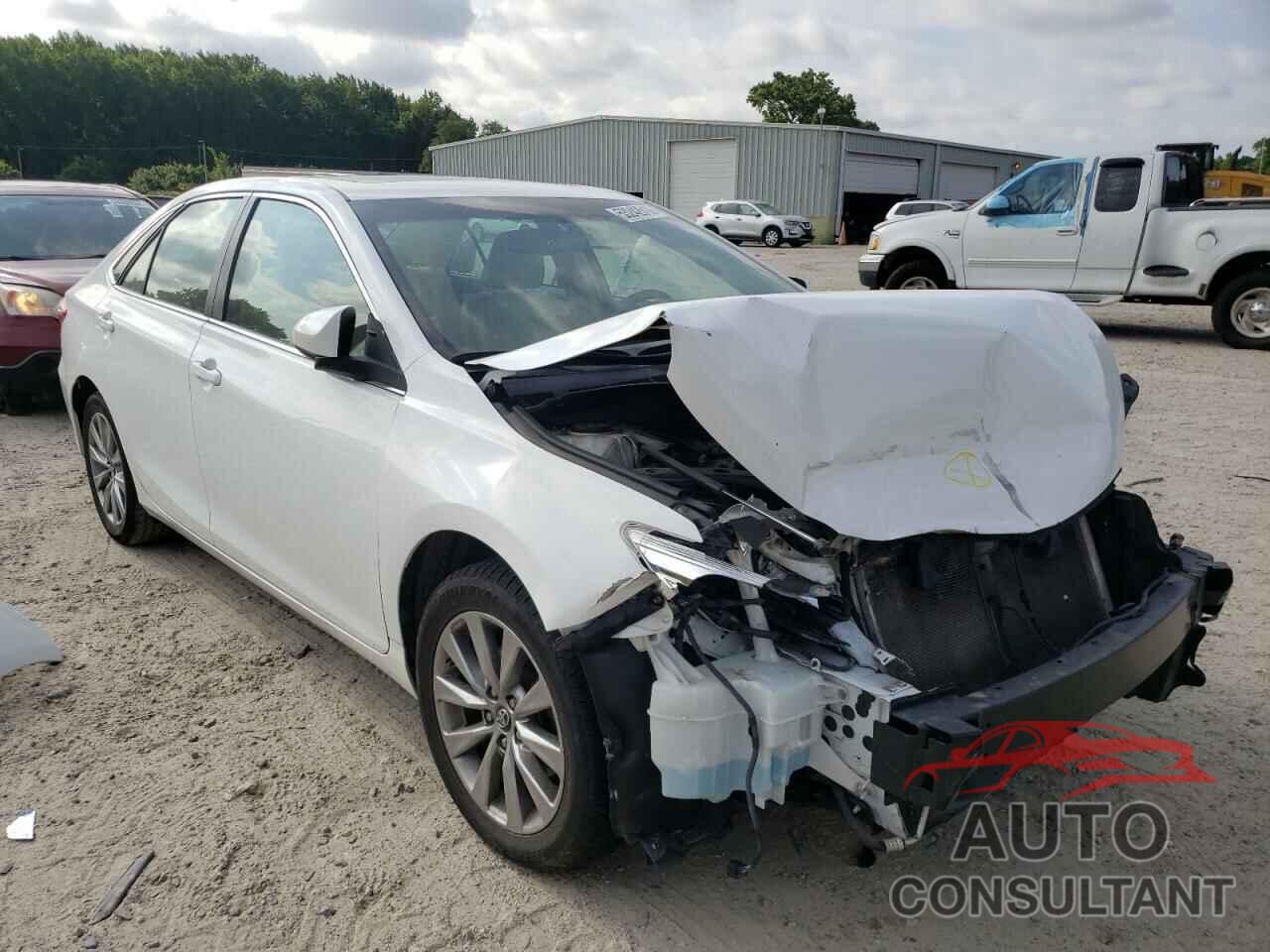 TOYOTA CAMRY 2016 - 4T1BF1FK0GU585831