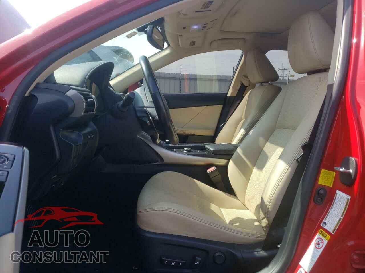 LEXUS IS 2016 - JTHBA1D24G5023932