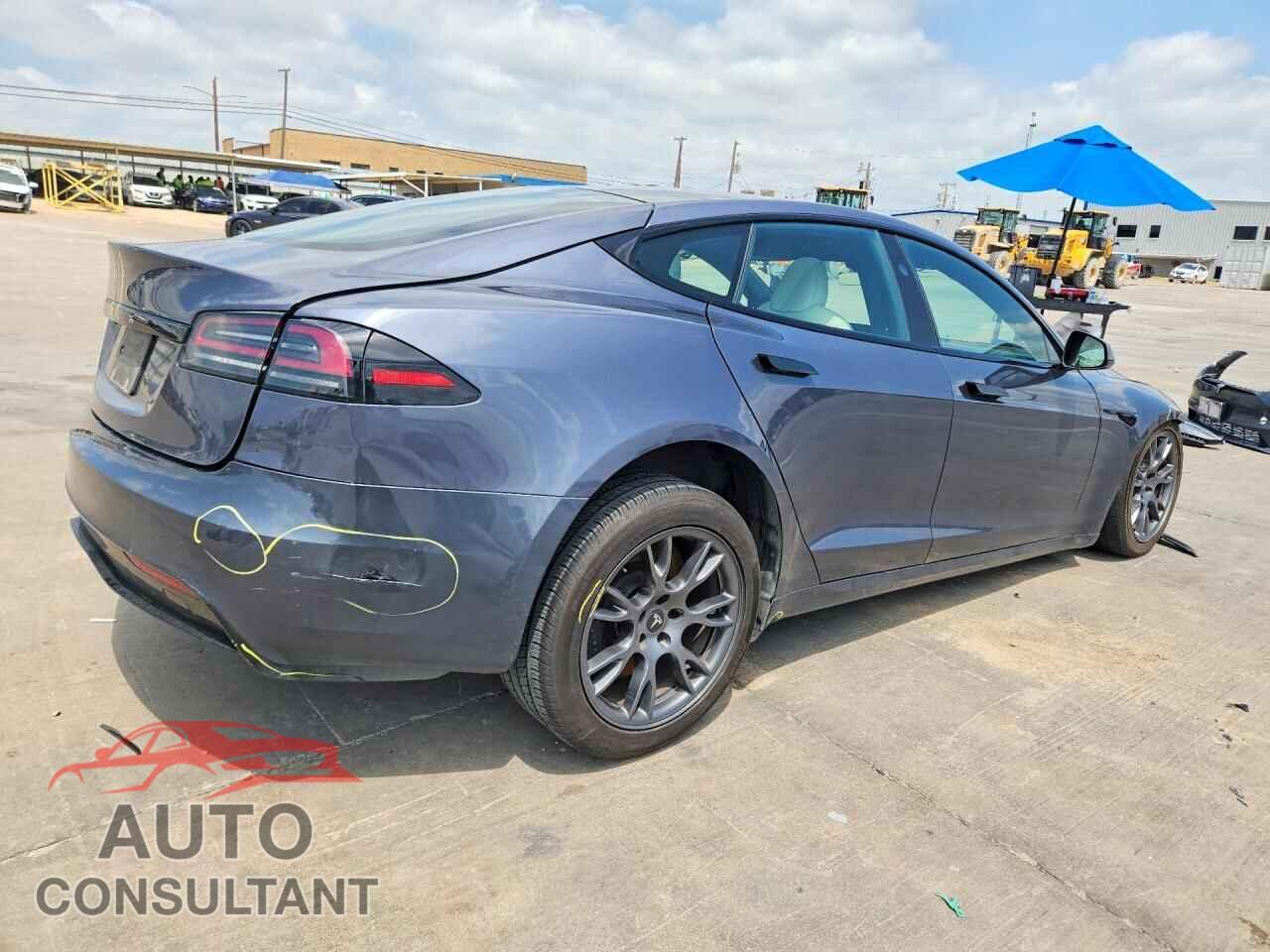 TESLA MODEL S 2023 - 5YJSA1E5XPF523280