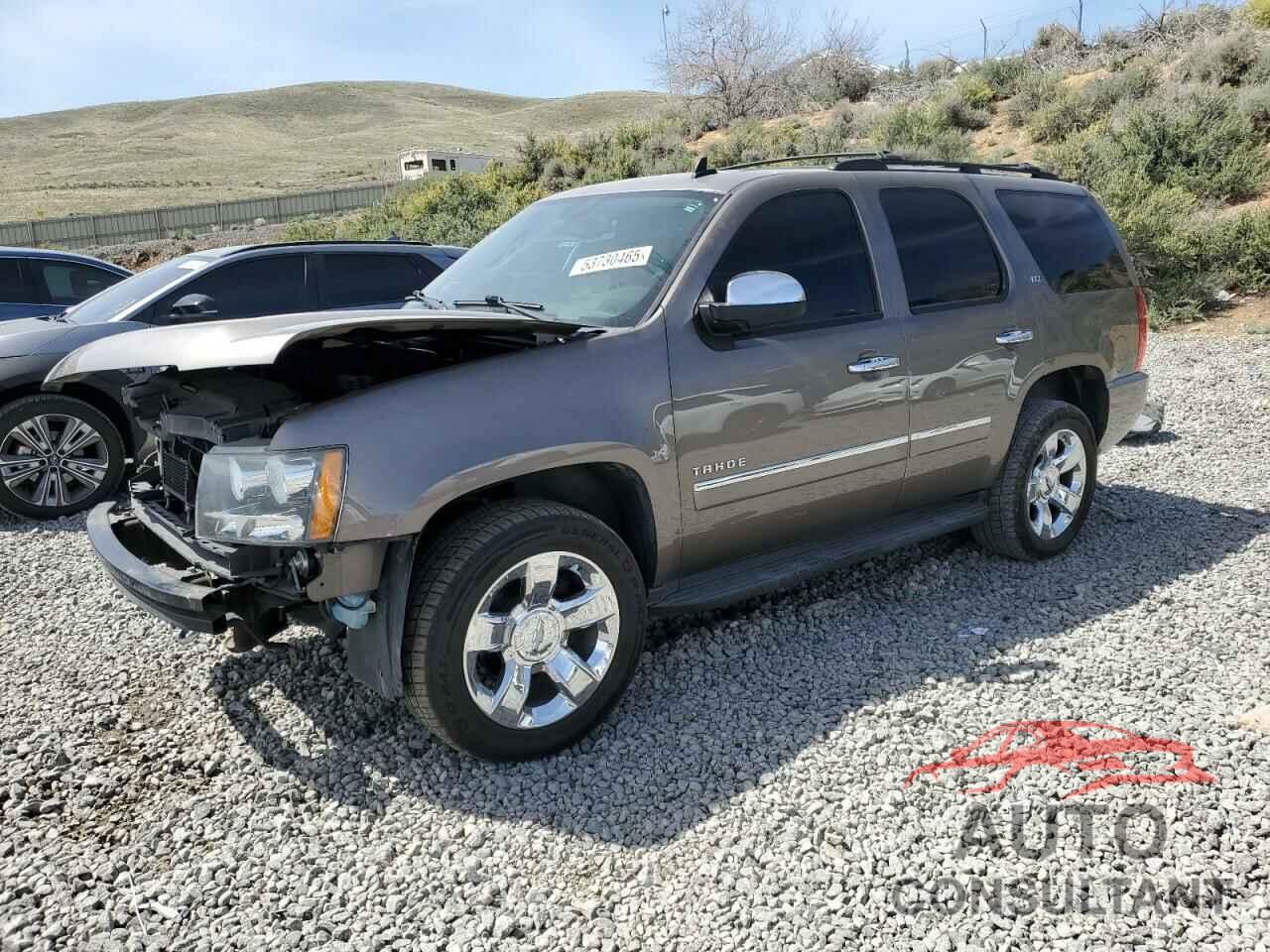 CHEVROLET TAHOE 2013 - 1GNSKCE08DR337506