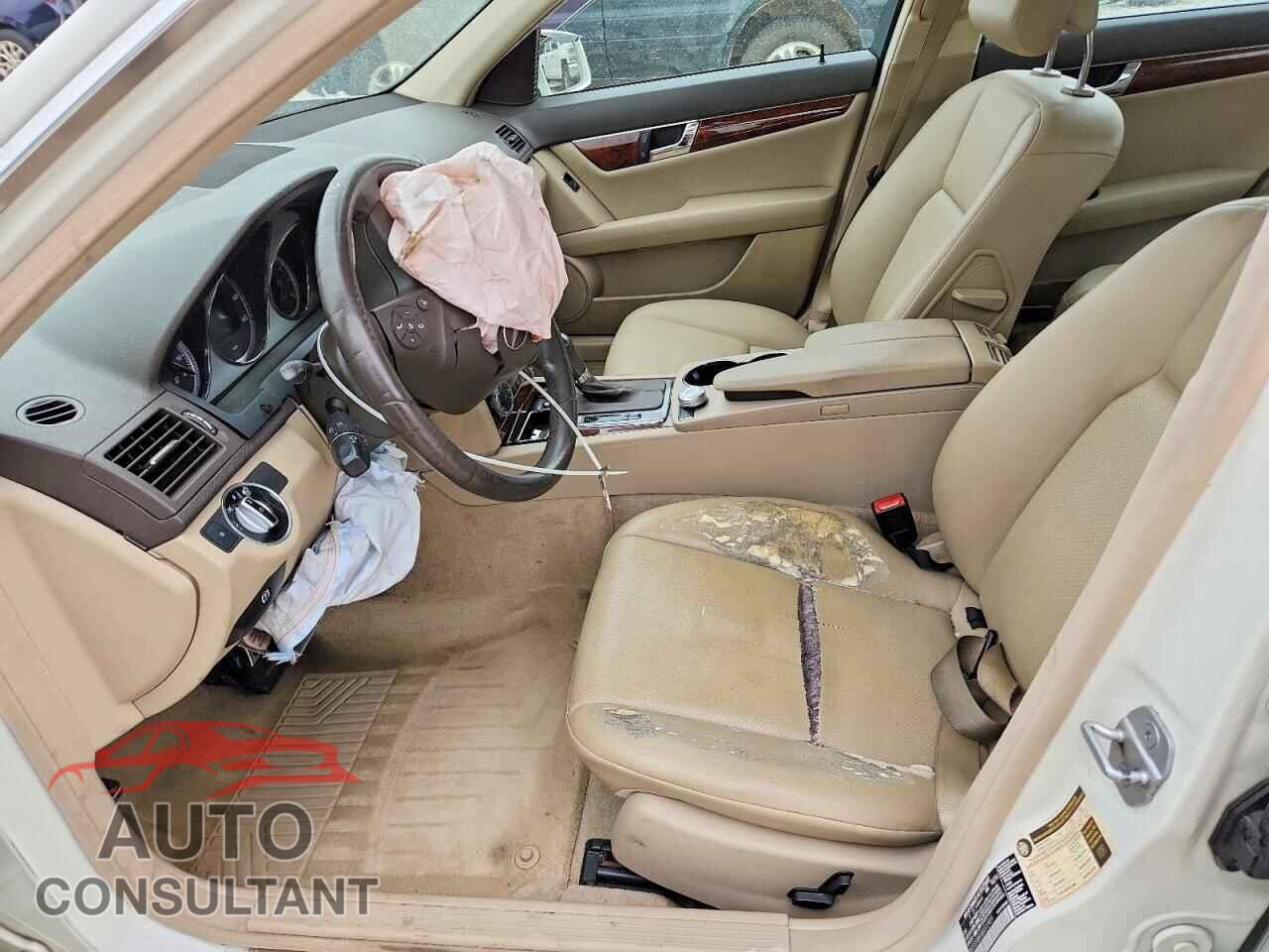 MERCEDES-BENZ C-CLASS 2011 - WDDGF8BBXBA512409