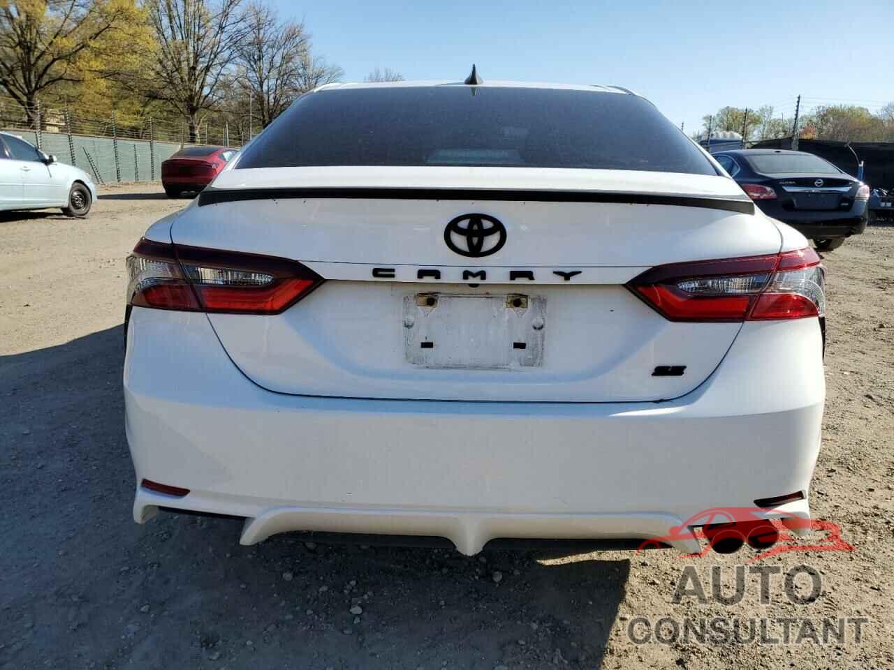 TOYOTA CAMRY 2021 - 4T1G11AK2MU568567