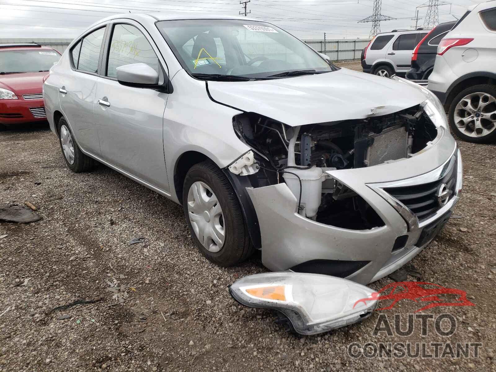 NISSAN VERSA 2019 - 3N1CN7AP7KL859226
