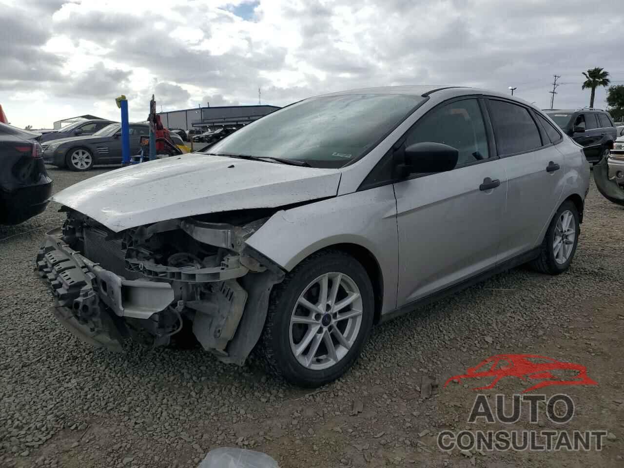 FORD FOCUS 2018 - 1FADP3E21JL270630