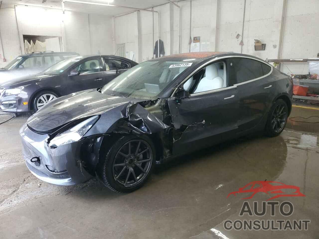 TESLA MODEL 3 2018 - 5YJ3E1EB8JF056222