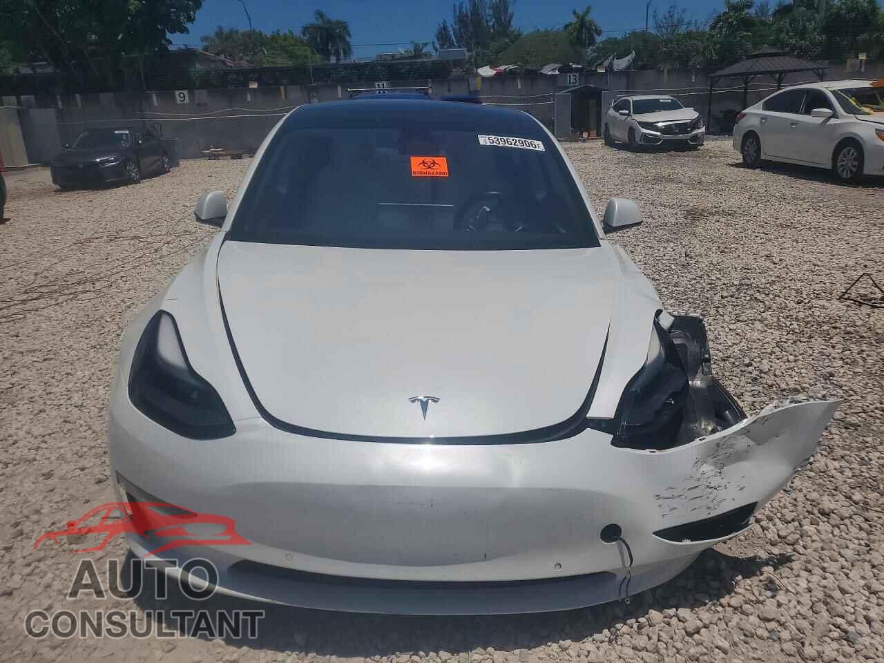 TESLA MODEL 3 2022 - 5YJ3E1EB4NF356488