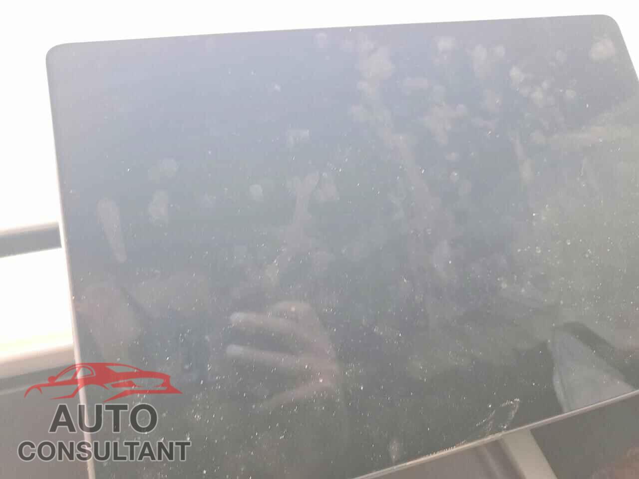 TESLA MODEL 3 2021 - 5YJ3E1EA2MF047124