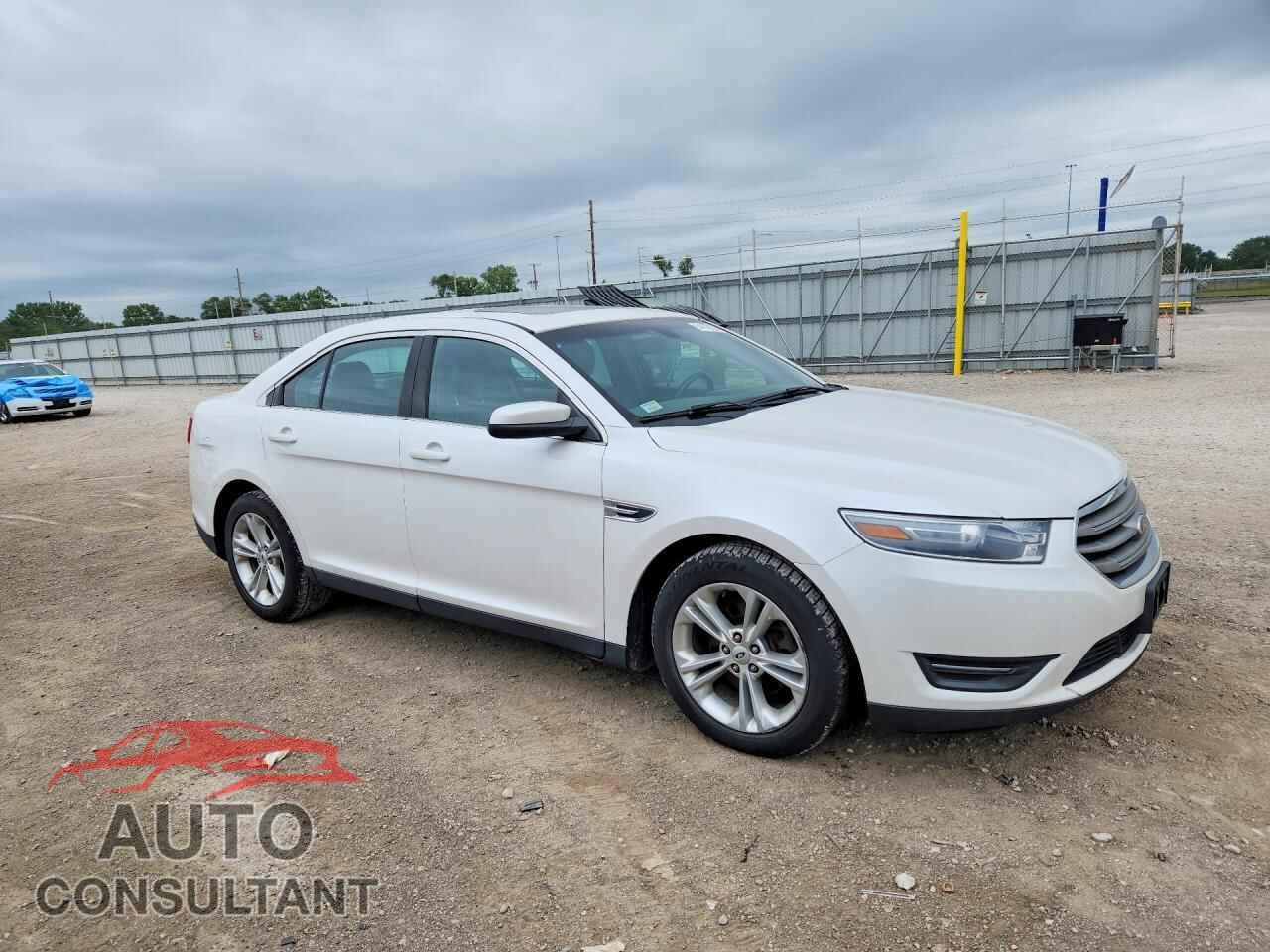 FORD TAURUS 2013 - 1FAHP2E82DG211504