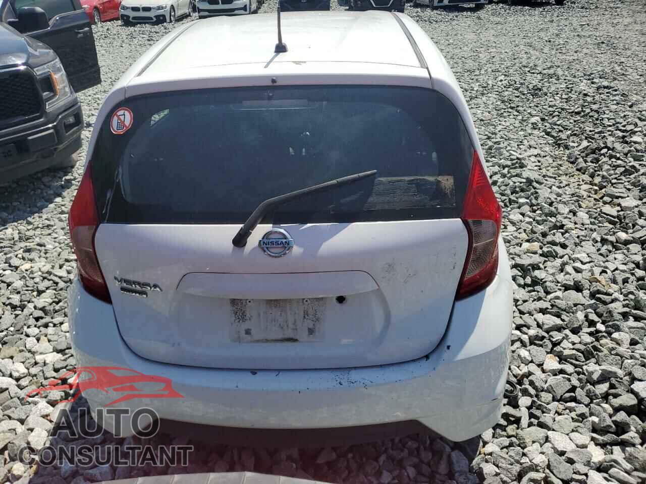 NISSAN VERSA 2017 - 3N1CE2CP3HL370993