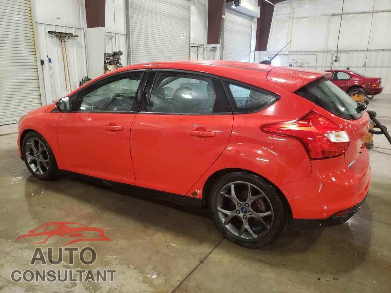 FORD FOCUS 2014 - 1FADP3K28EL318585