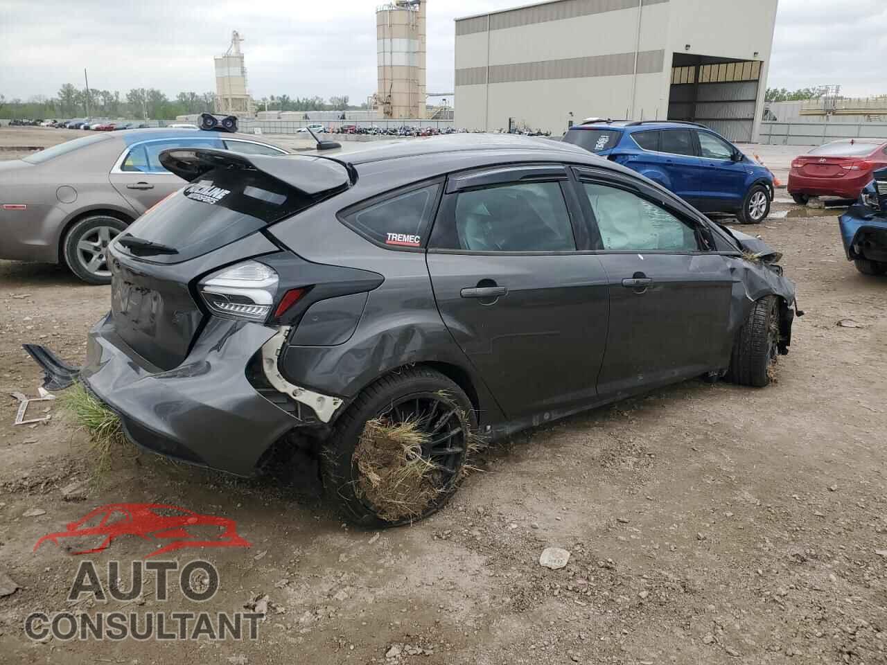 FORD FOCUS 2017 - 1FADP3L91HL290256