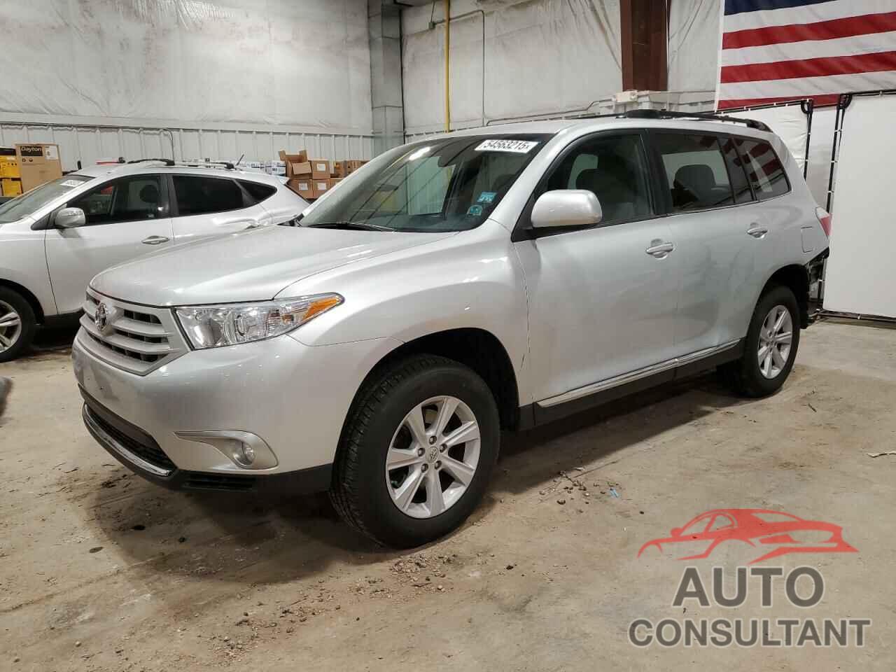 TOYOTA HIGHLANDER 2013 - 5TDBK3EH6DS246542