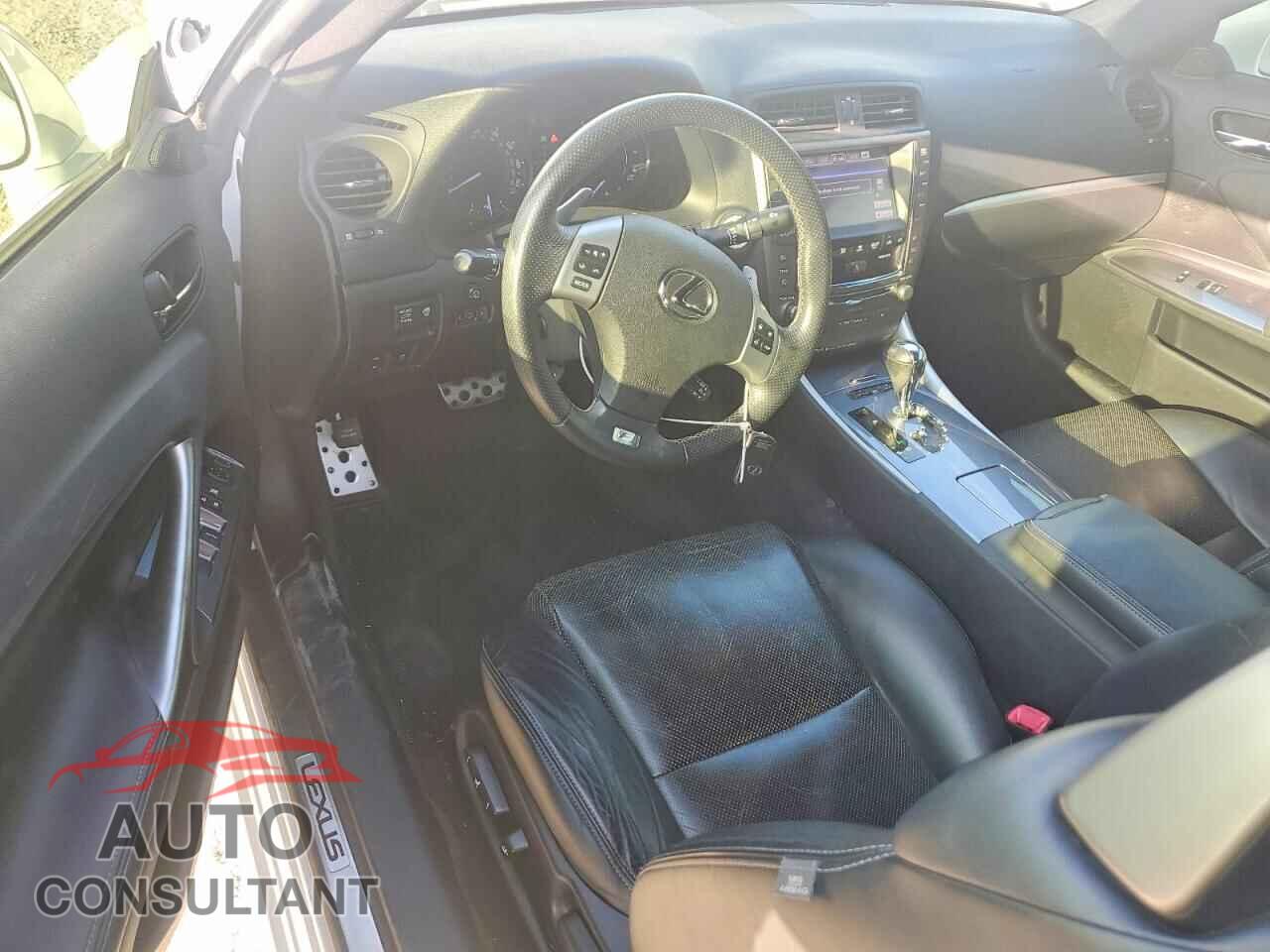 LEXUS IS 2013 - JTHFF2C28D2527648