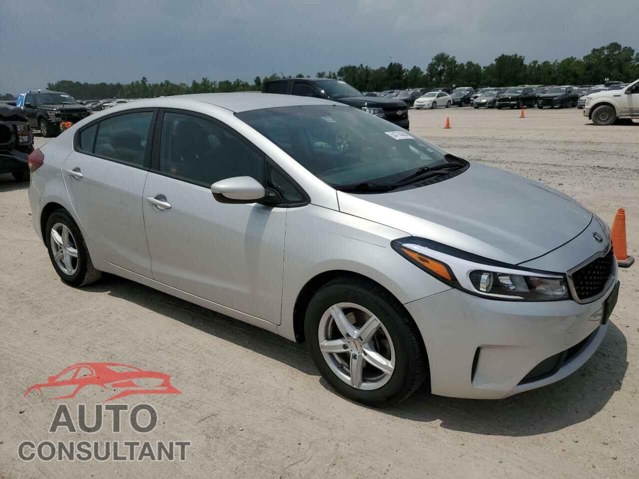 KIA FORTE 2017 - 3KPFK4A70HE108077