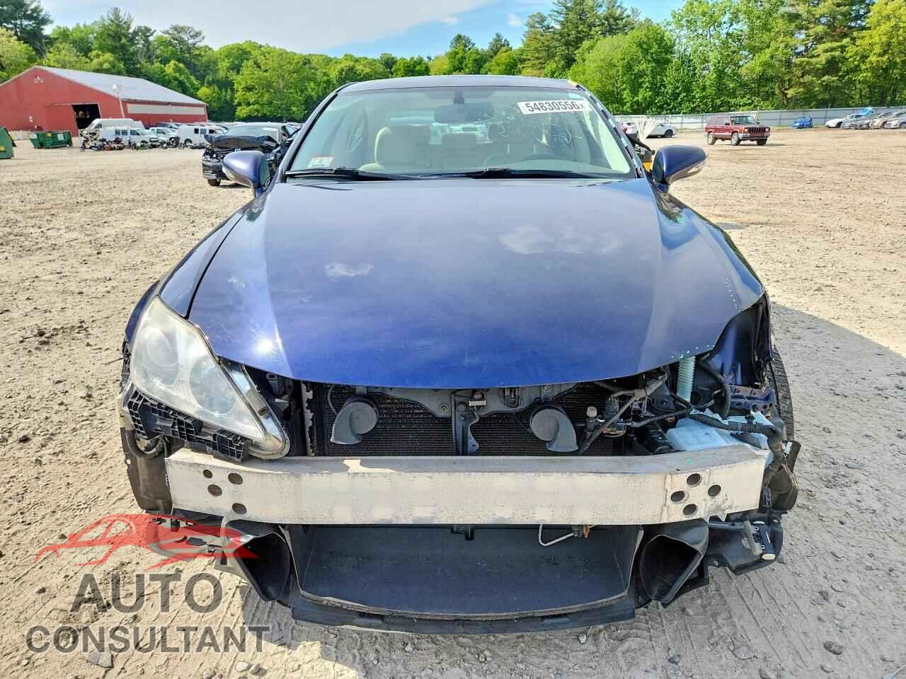 LEXUS IS 2012 - JTHCF5C21C5053348