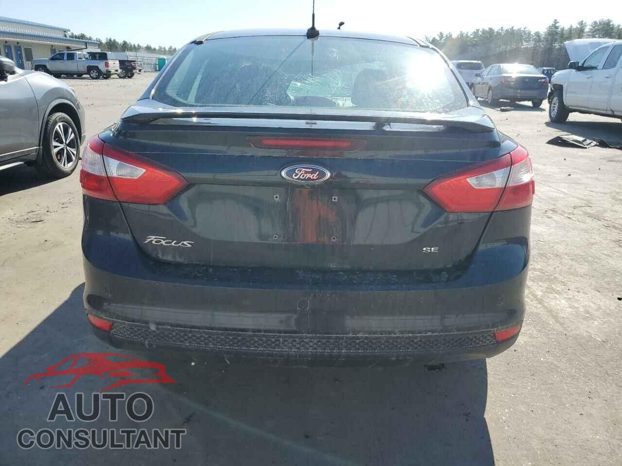FORD FOCUS 2014 - 1FADP3F29EL178475