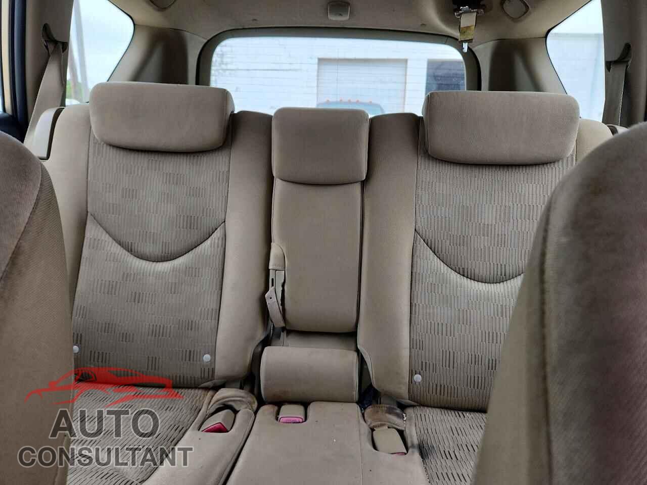 TOYOTA RAV4 2009 - JTMBF33V39D013573