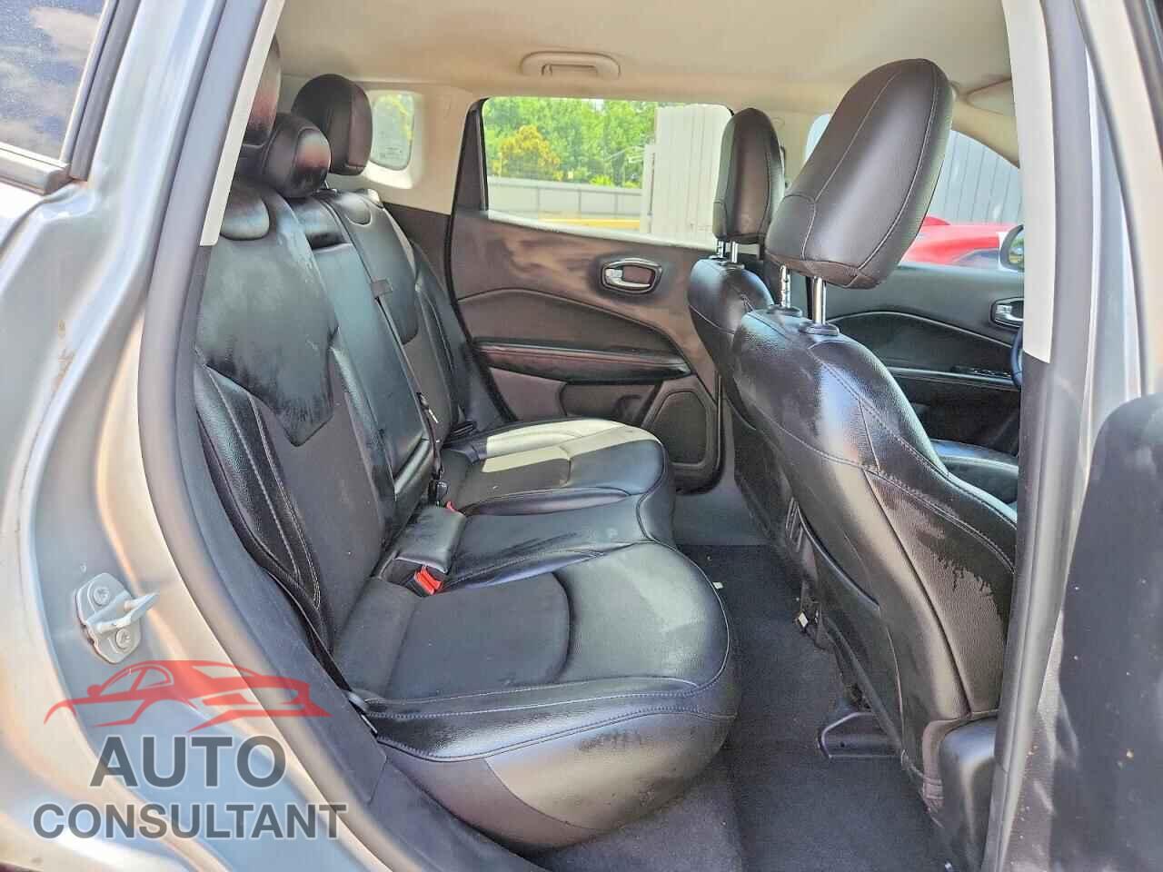 JEEP COMPASS 2020 - 3C4NJCBB3LT243103