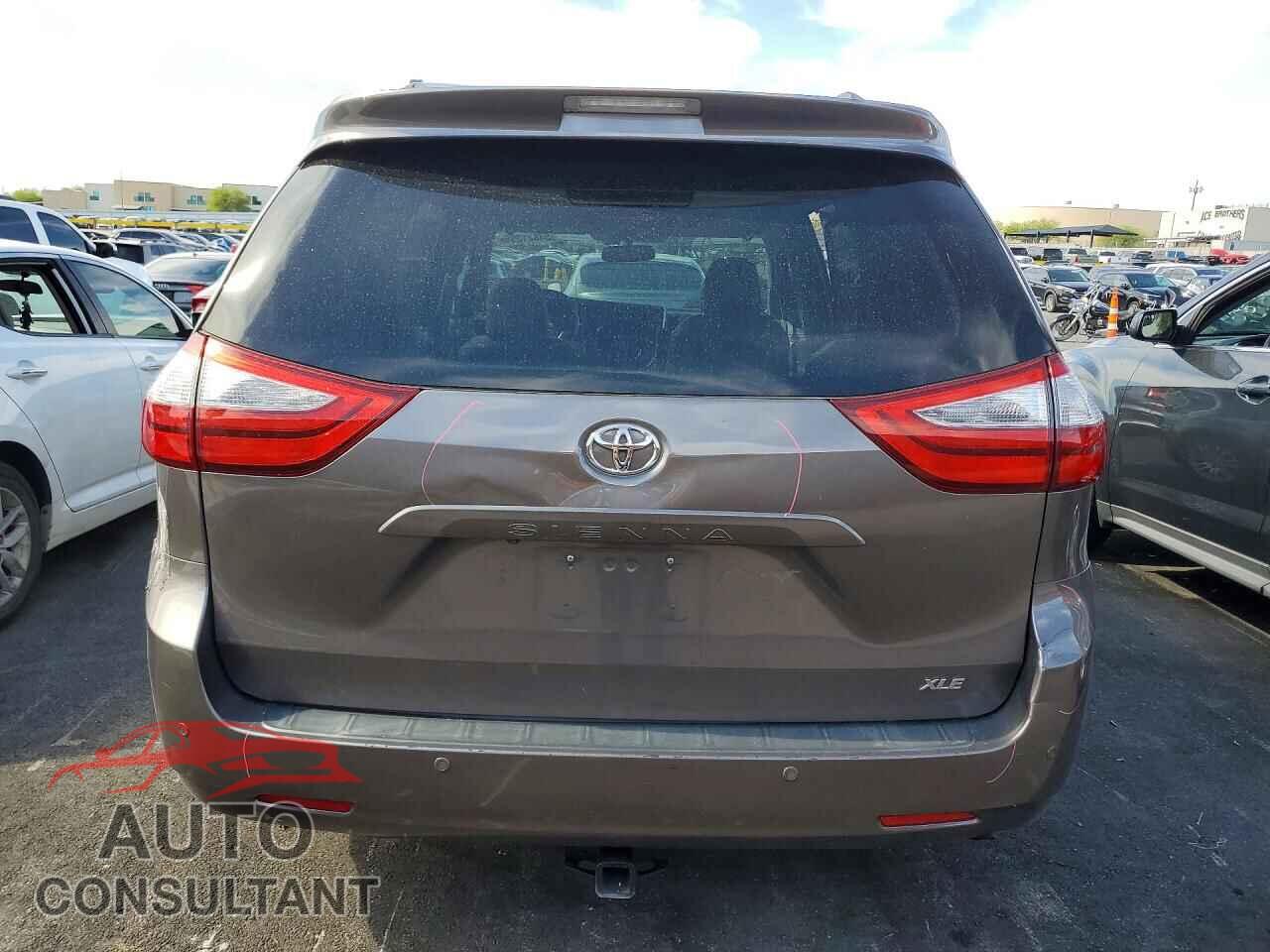 TOYOTA SIENNA 2017 - 5TDYZ3DC4HS828348