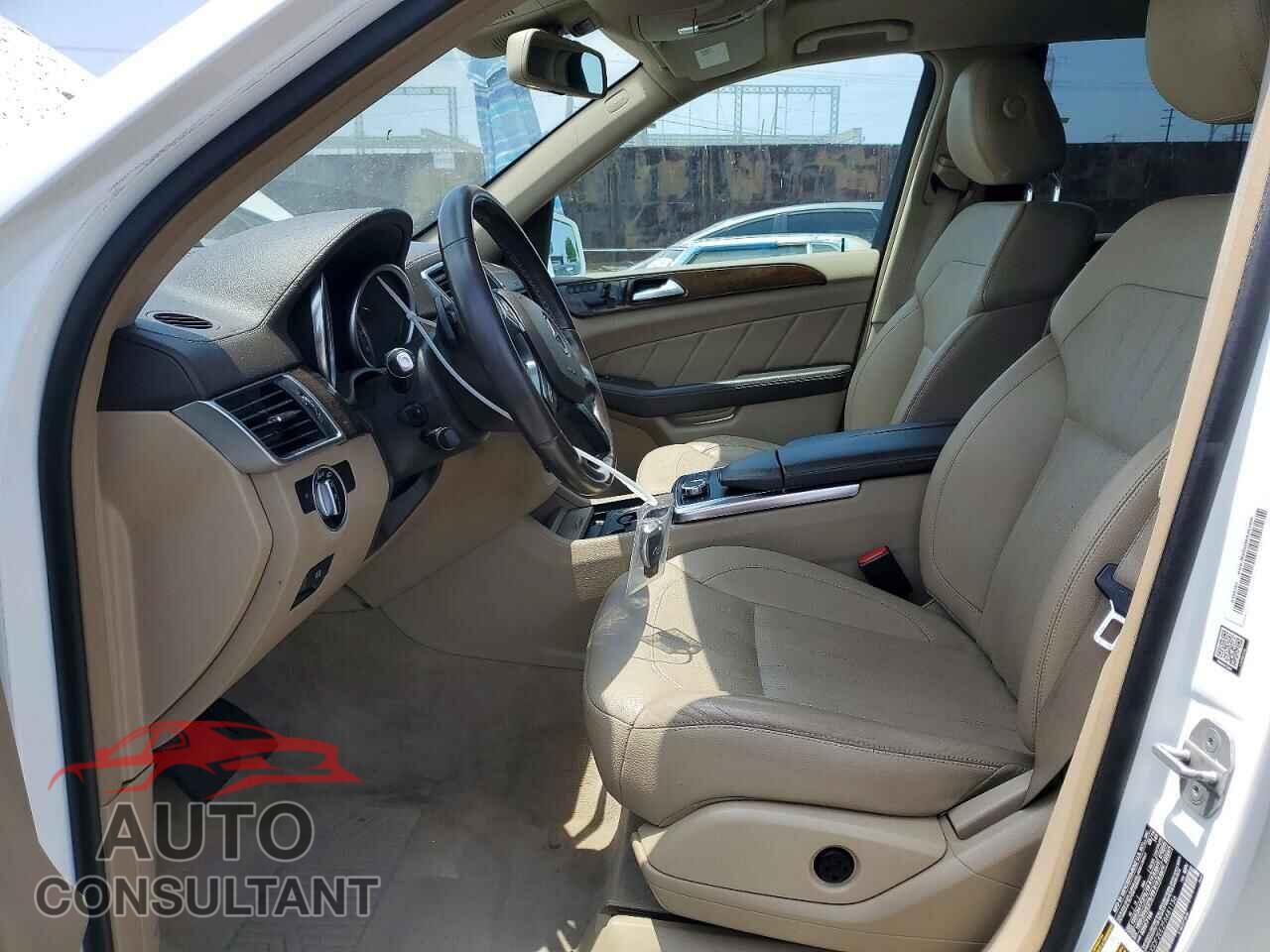 MERCEDES-BENZ GL-CLASS 2015 - 4JGDF2EE2FA481156