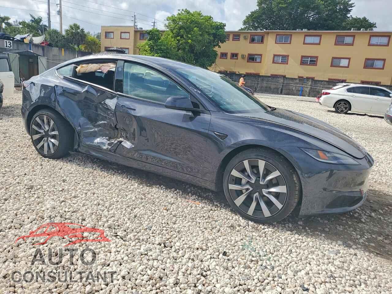 TESLA MODEL 3 2026 - 5YJ3E1EA7TF167208