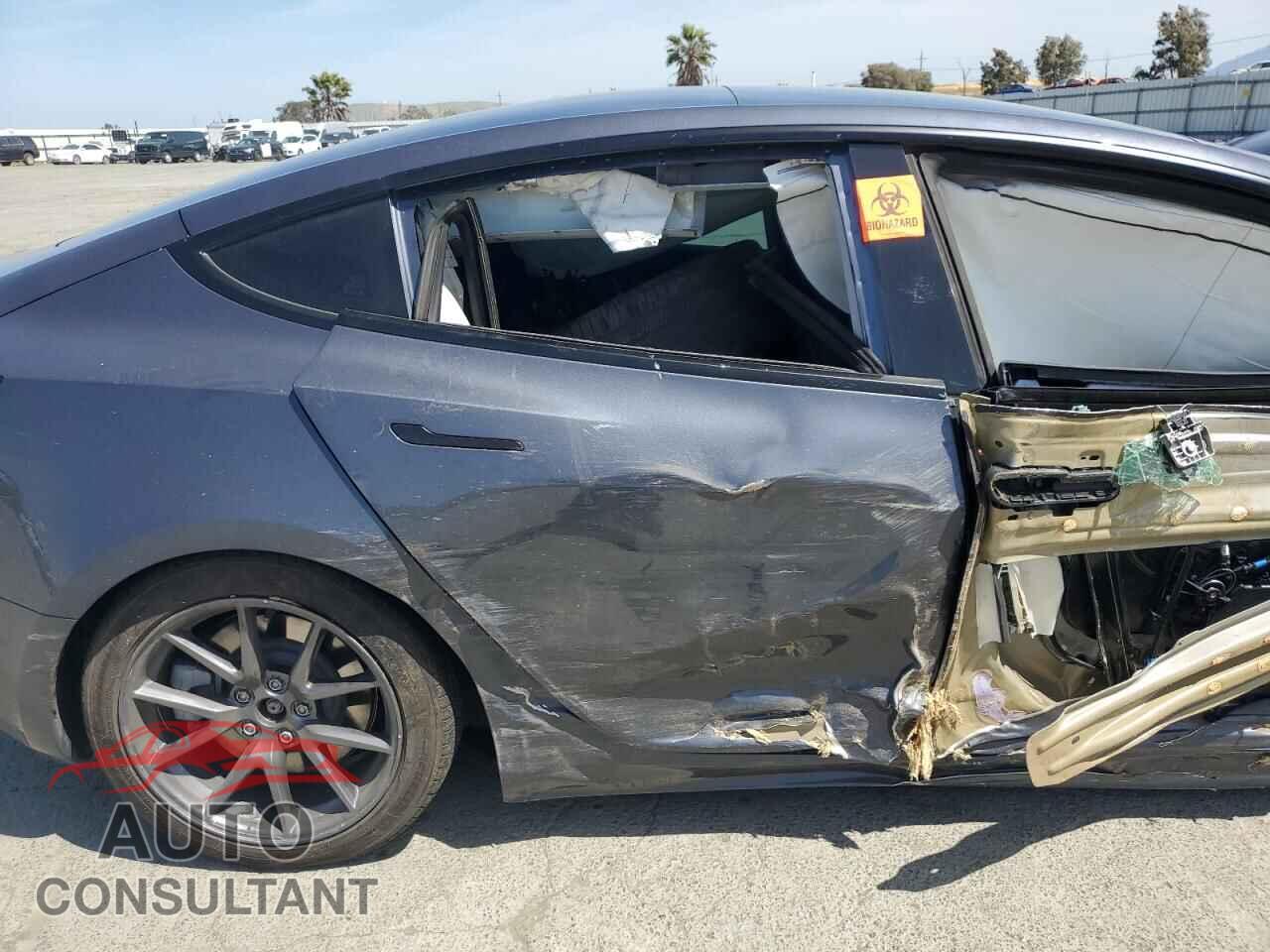 TESLA MODEL 3 2023 - 5YJ3E1EB7PF628745