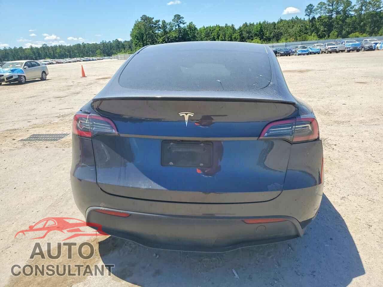 TESLA MODEL Y 2025 - 7SAYGDED7SA372568