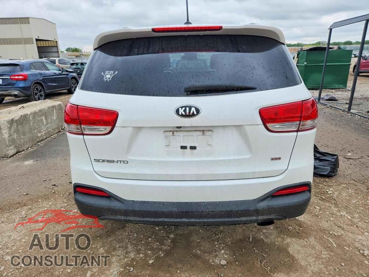 KIA SORENTO 2017 - 5XYPG4A35HG290347