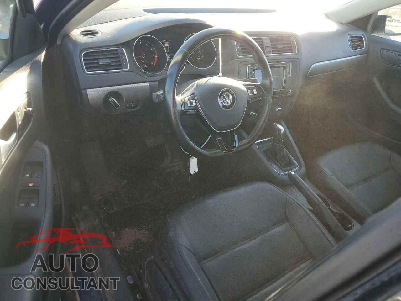 VOLKSWAGEN JETTA 2017 - 3VWDB7AJ7HM227350