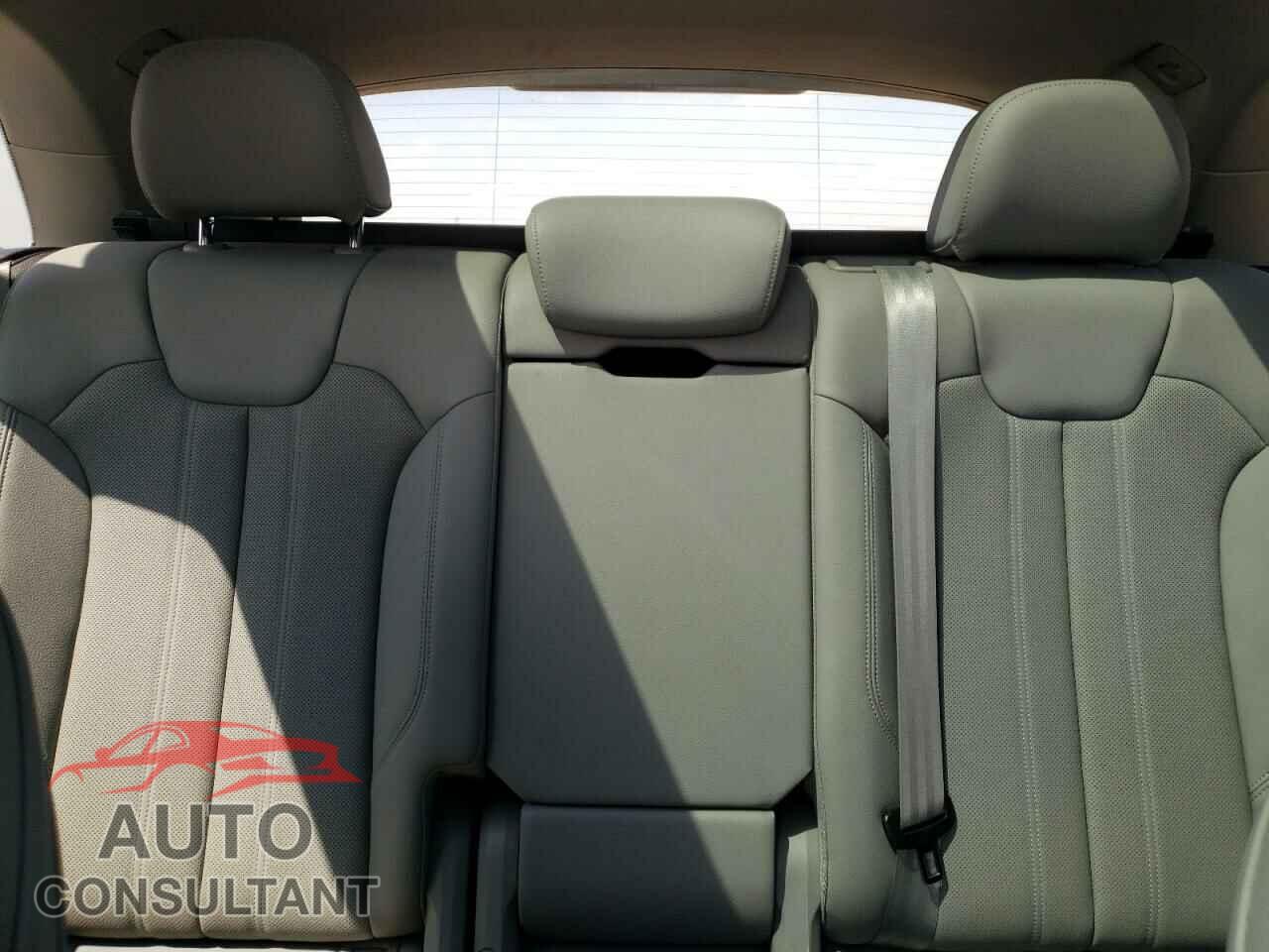 AUDI Q5 2018 - WA1BNAFY2J2049973