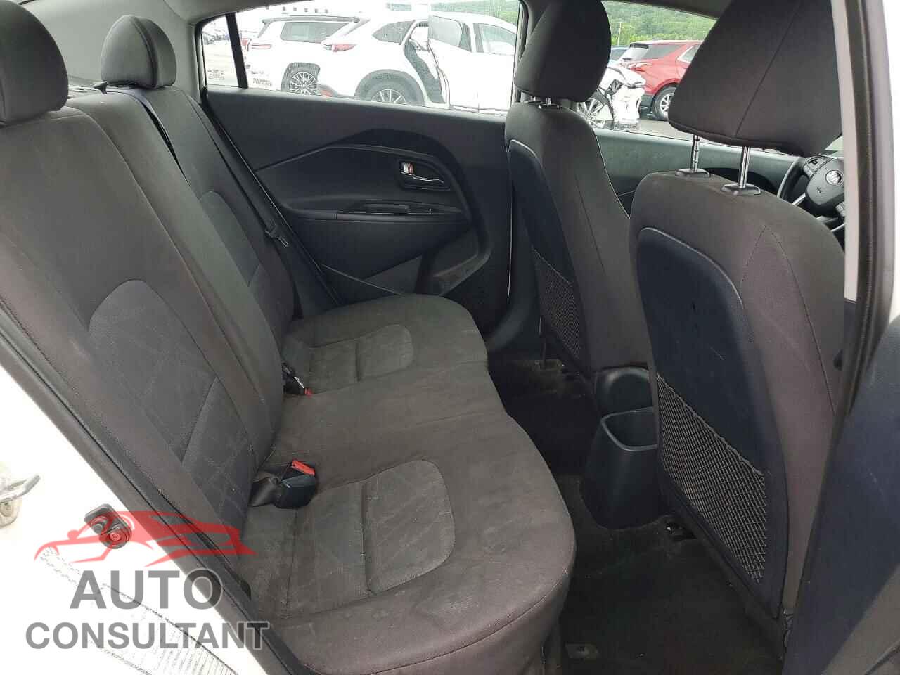KIA RIO 2017 - KNADM4A3XH6108573